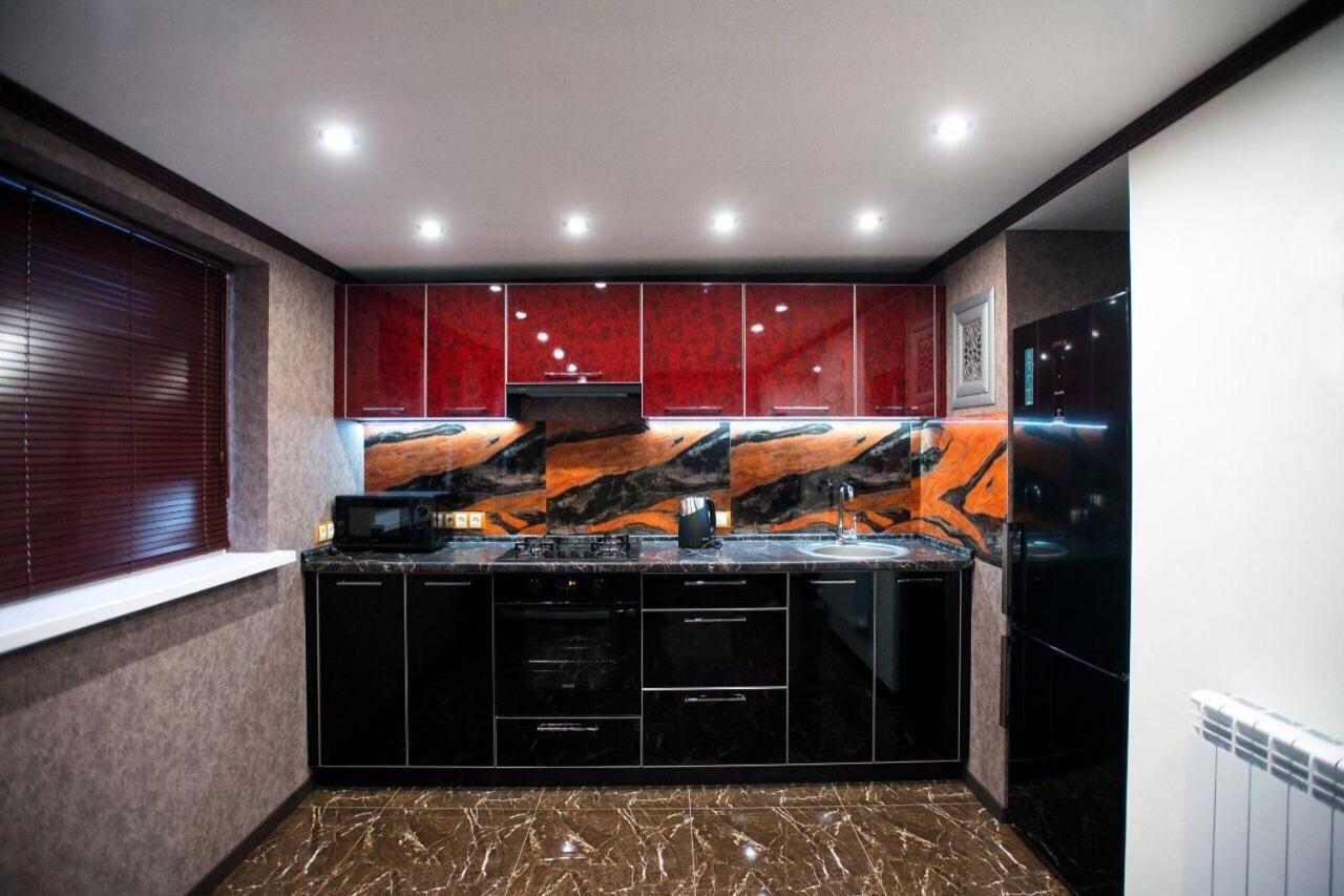 Luxury Apartment For Rest On Nauki Avenue 카리프 외부 사진